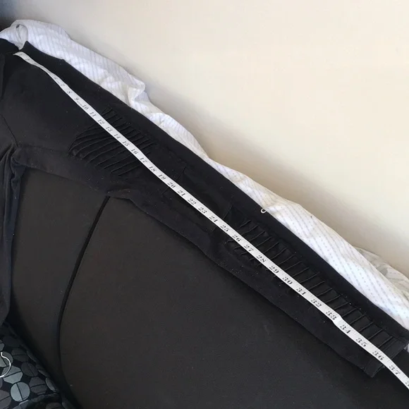 ALO YOGA Black Moto Leggings Size Small - Picture 7 of 12